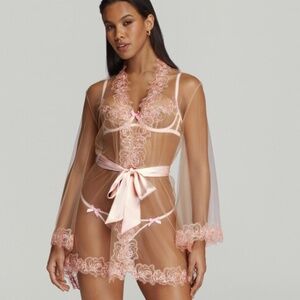 Agent Provocateur Lindie Kimono Soiree Pink